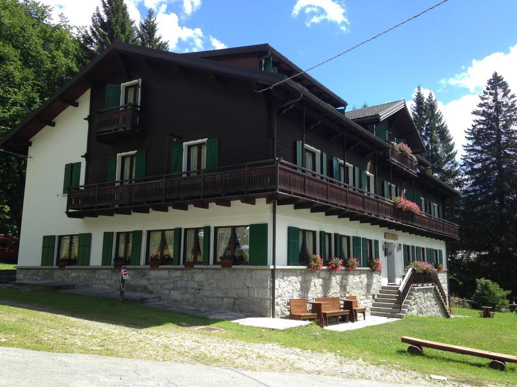 Casa Alpina Don Guanella Bed and Breakfast Macugnaga Εξωτερικό φωτογραφία