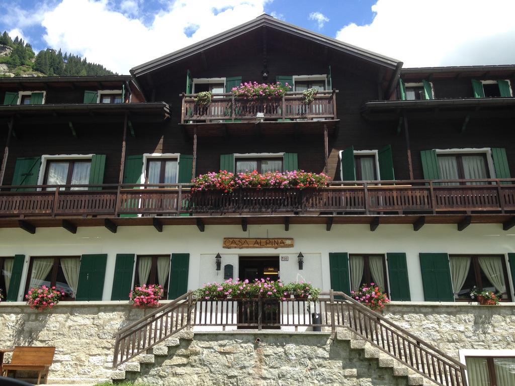 Casa Alpina Don Guanella Bed and Breakfast Macugnaga Εξωτερικό φωτογραφία